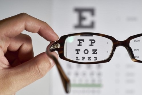 Can You Read the Last Line? 7 Signs You Need a New Pair of Glasses