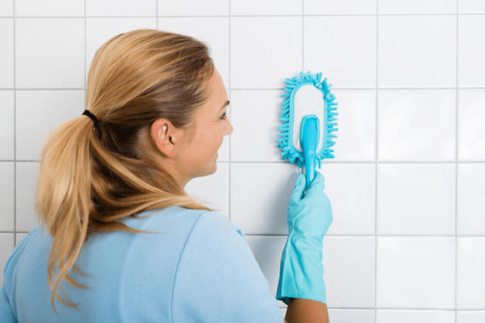 Effective methods of removing soap scum from tiles 2