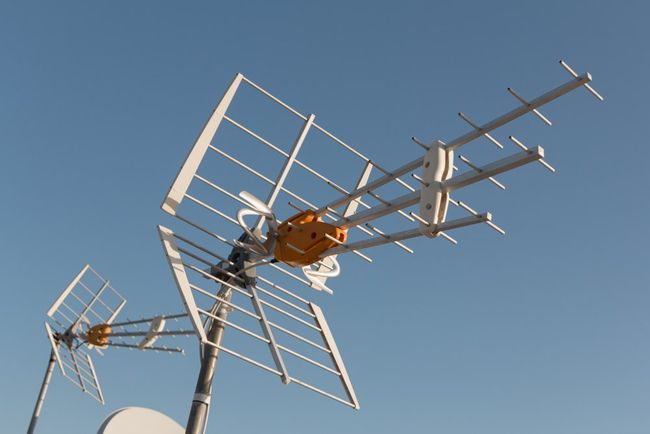 Benefits Of Using A Television Aerial Installation Service