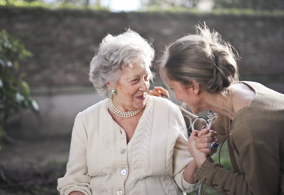 Easy Ways to Monitor An Aging Parent
