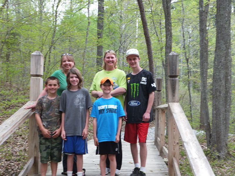 Family Hike at Twin Lakes State Park