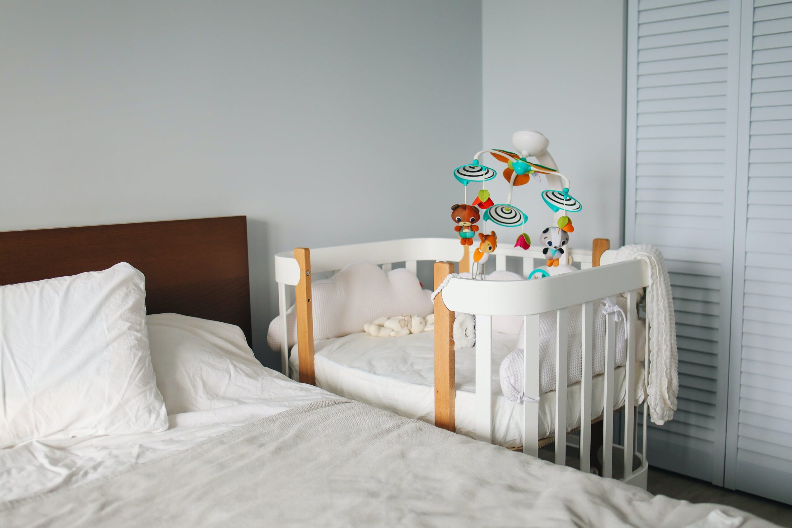 10 Tips on Choosing Baby Furniture