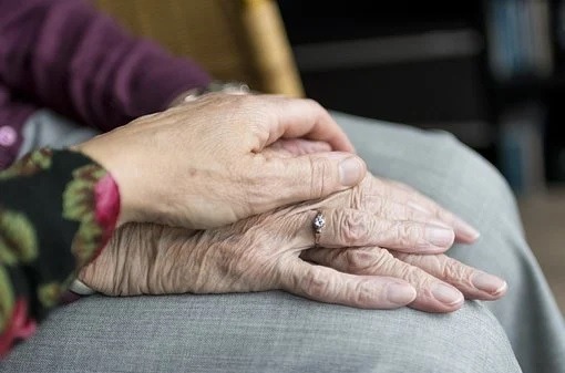 Expert Tips for Taking Care of an Elderly Parent
