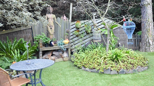 How to Design a Perfect Backyard That's Easy to Maintain