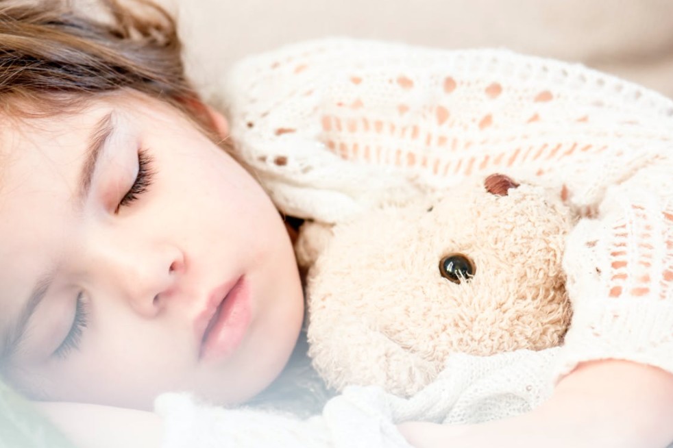 6 Strategies for You and Your Toddler to Get Enough Sleep