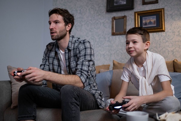 What To Do If a Teenager Is Interested in Online Games