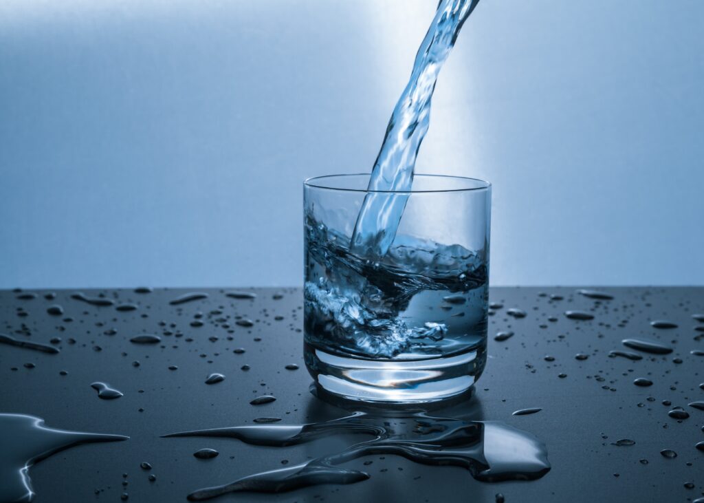 Glass of water image