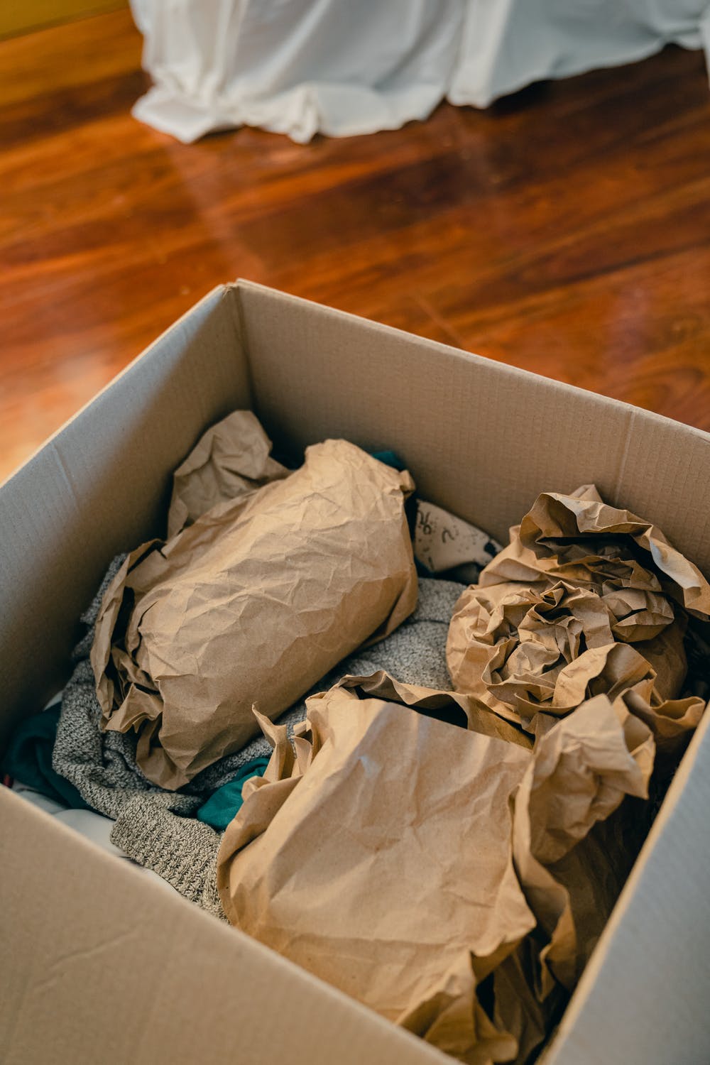 Essential Tips for Packing Fragile Items for Your Smooth Move