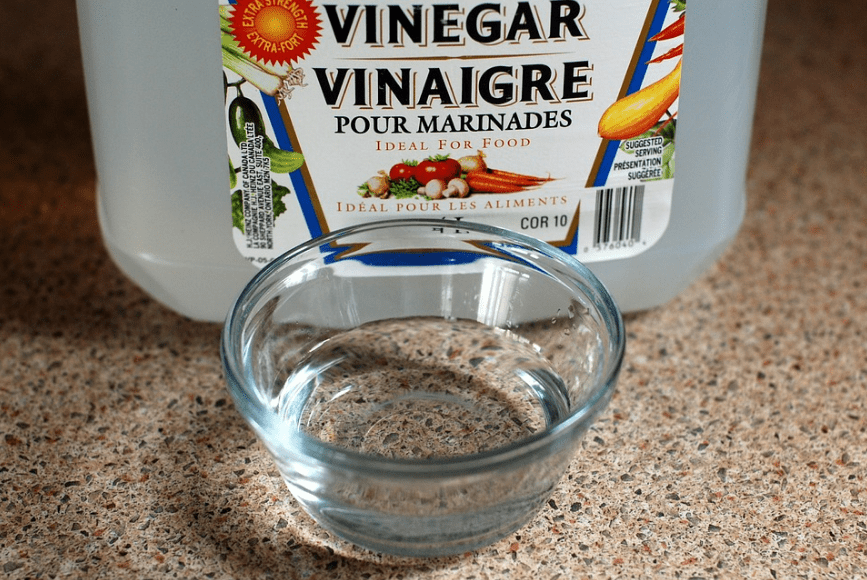 Vinegar in a small glass bowl