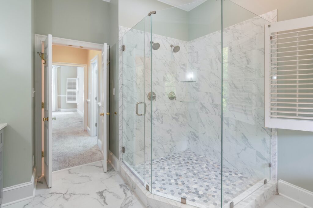White marble tiles shower cabin image