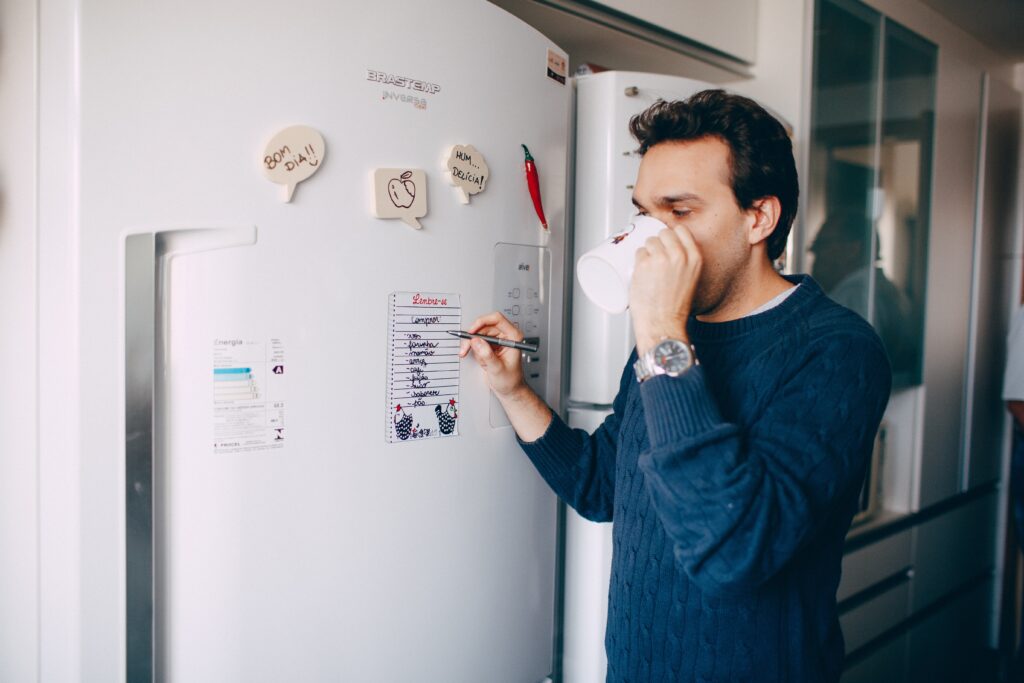 writing-reminder-on-fridge image