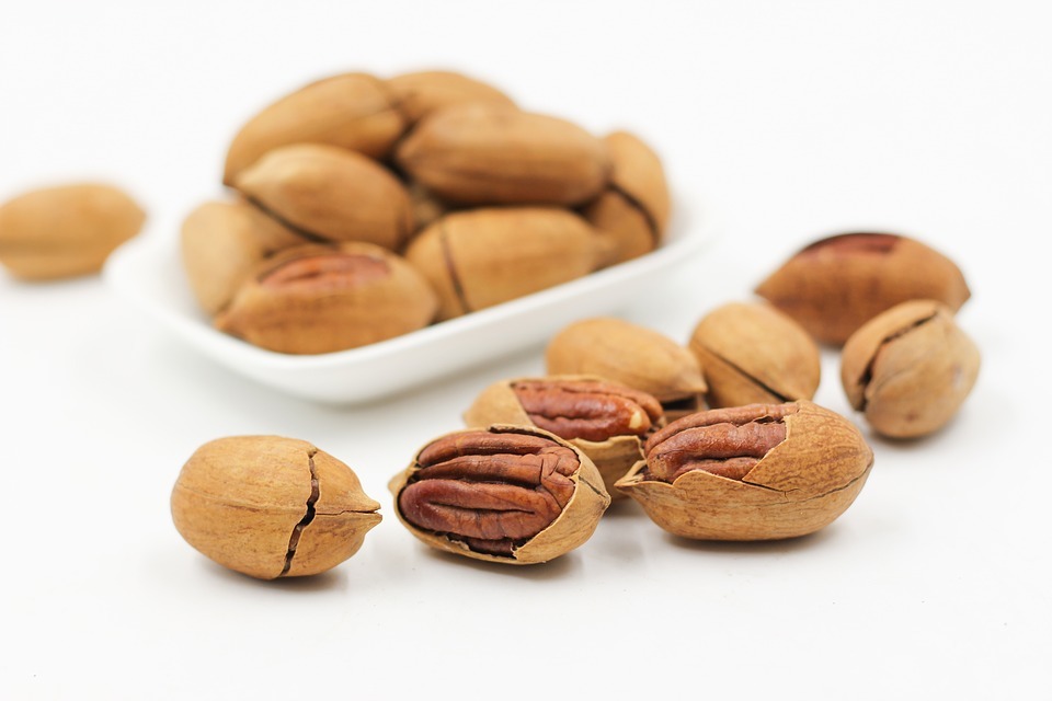 How to Buy Pecans and Nuts from a Farm Market Online