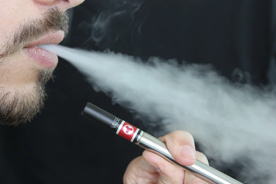 All About E-Cigarettes and How it can Stop you From Smoking