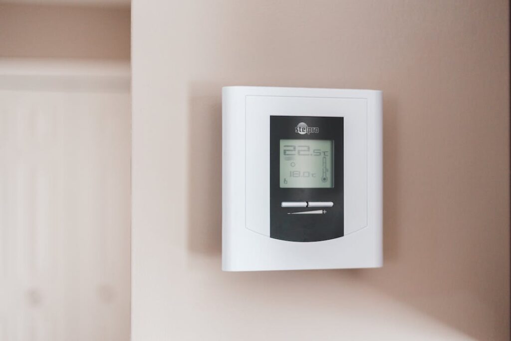 Image of a Thermostat on the wall