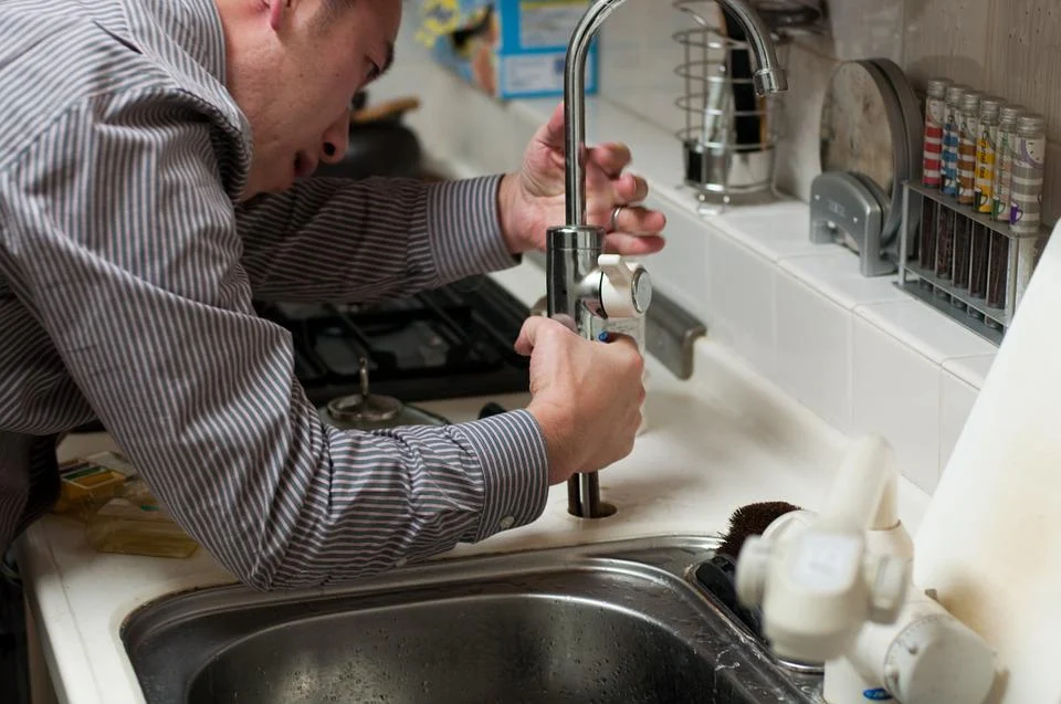 When to Call a Professional Plumber and What to Keep In Mind