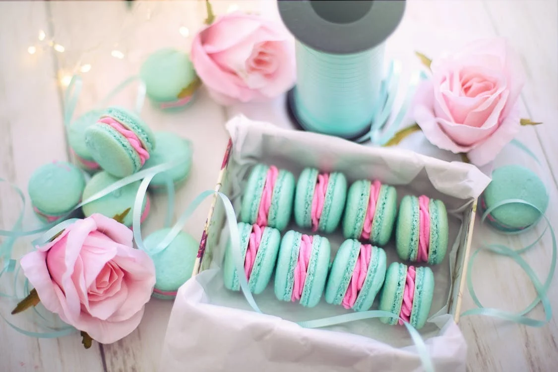 Order the Collection of Delicious Macarons Boxes for Your Dessert Party
