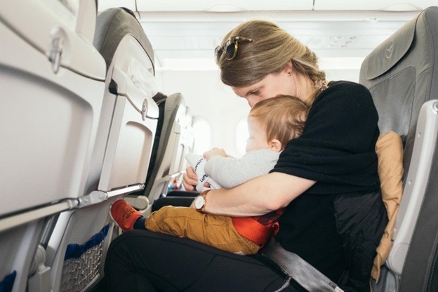 Travel Safety Tips – Things you must not ignore while traveling with your baby