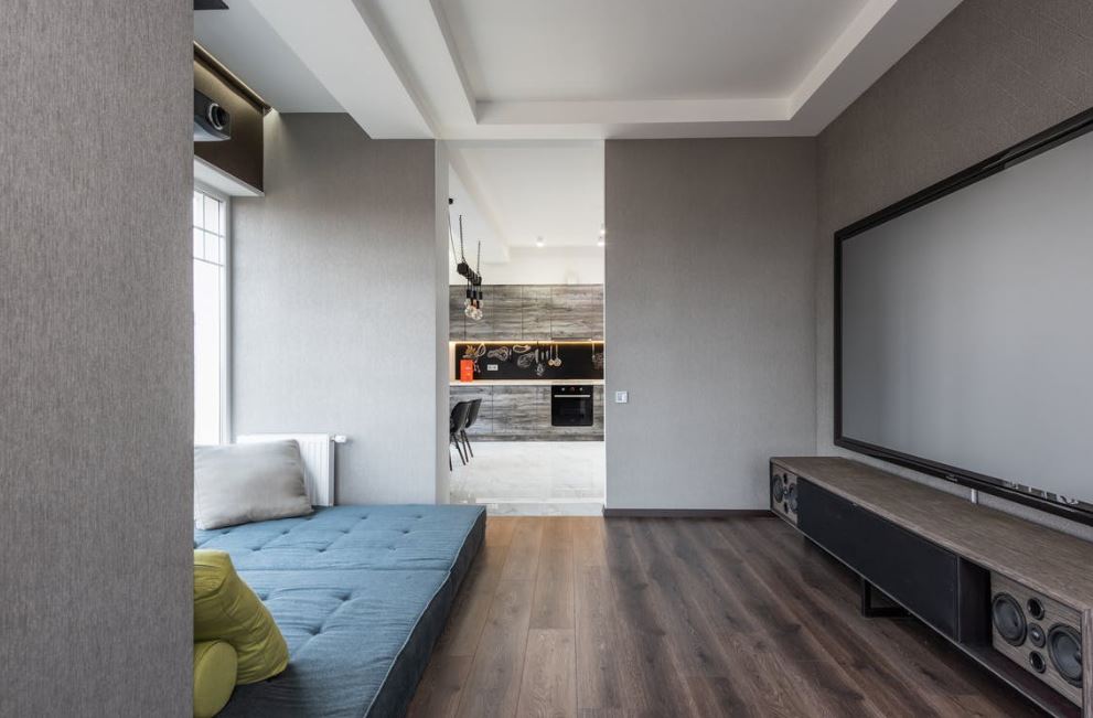 spacious-apartment-interior-with-tv
