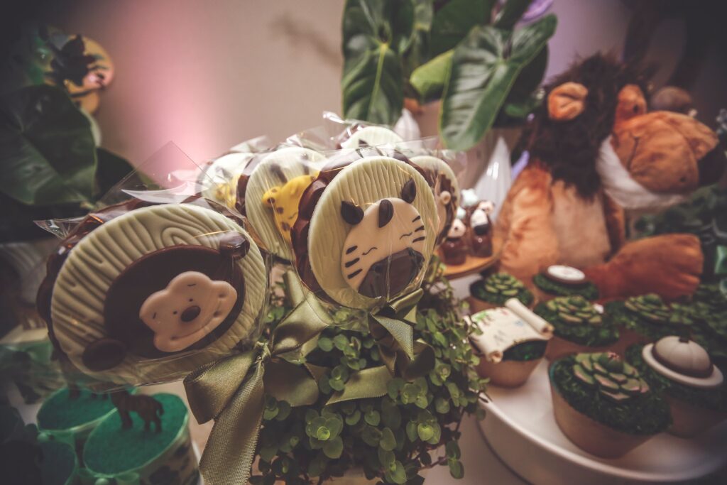 A jungle-themed birthday party