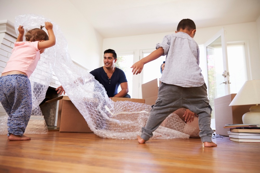 5 Parent Hacks To Master Your Family Move