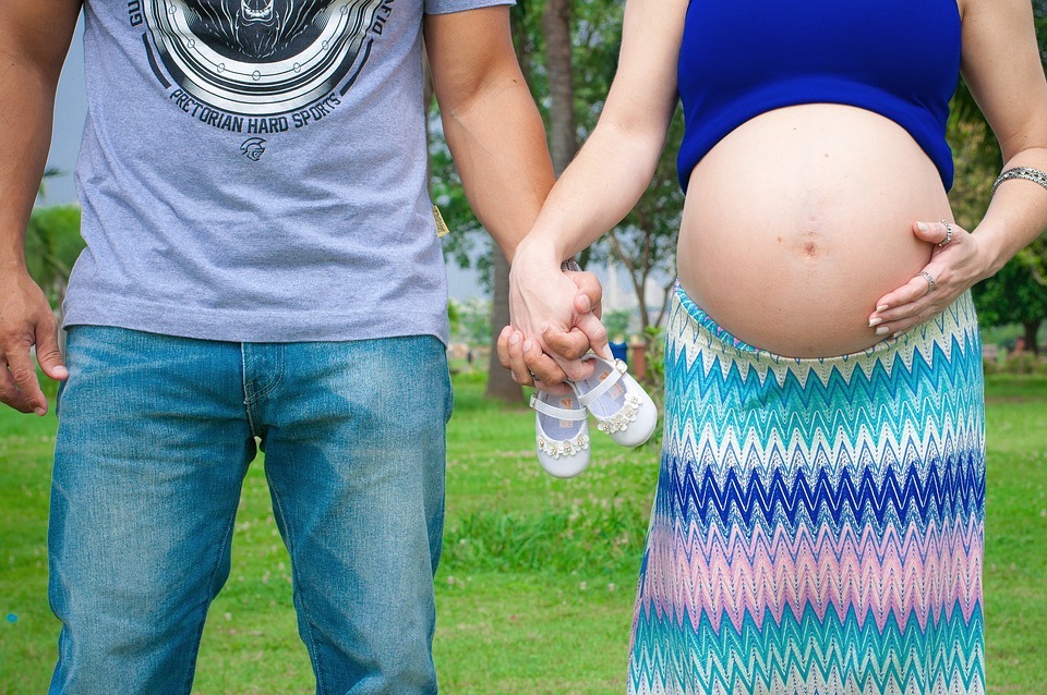 Five Tips To Help Pregnant Couples Deal With Stress