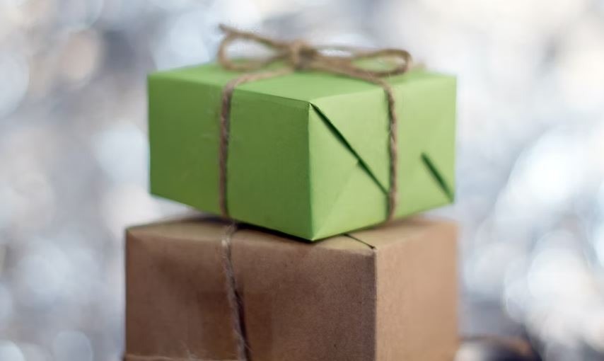 Green and brown gifts