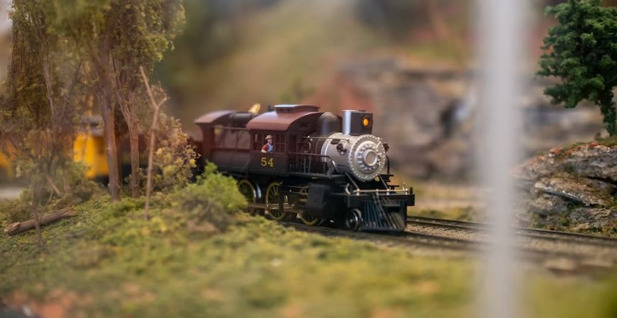Realistic scenery model train