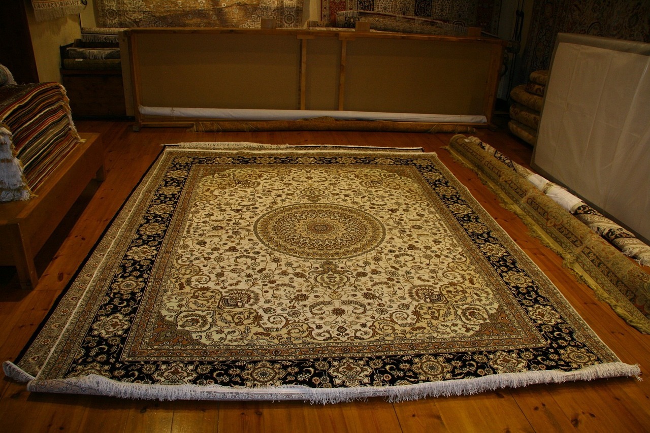 Different Construction Styles of Rugs