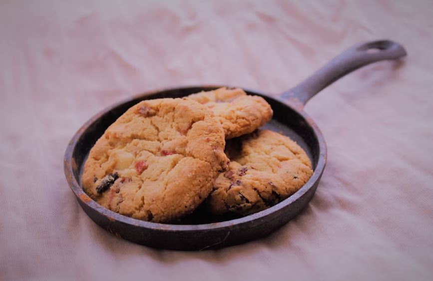 food images & pictures, cookie, dessert, pancake pan, homemade, cast iron pan, skillet, bake, desert images, cast iron, pastry