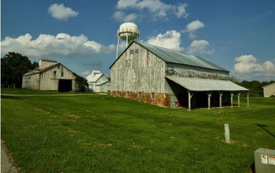 A-barn-in-one-of-the-Amana-Colonies