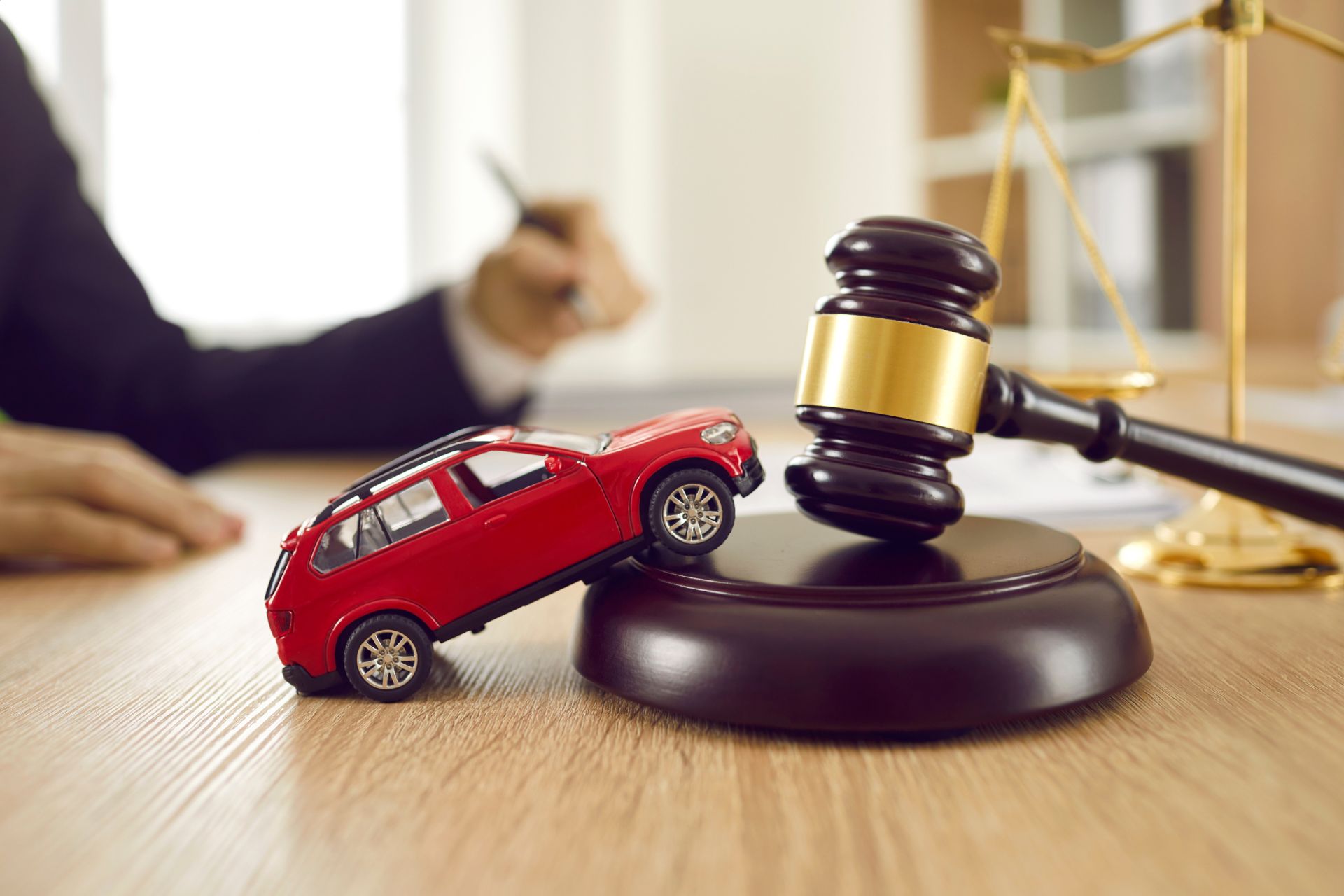 The Role of a Car Accident Lawyer in Proving Negligence