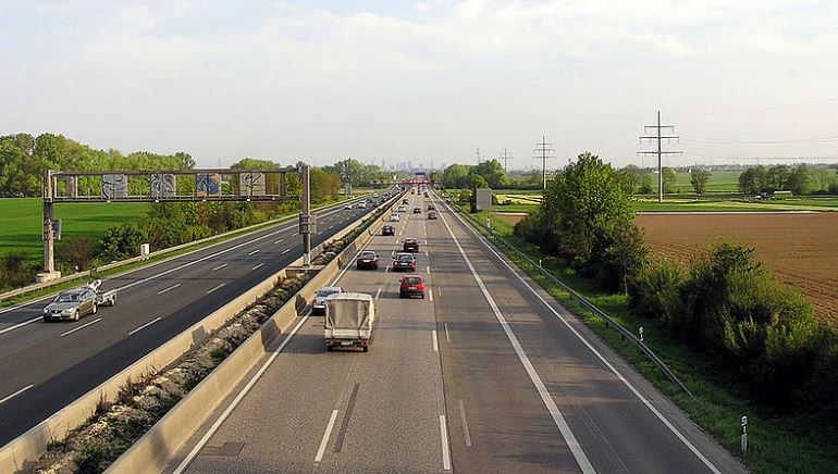 Autobahn-with-three-separate-lanes-in-each-direction-with-an-emergency-lane.