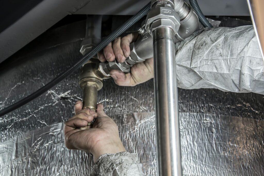 How to Maintain the Plumbing System for a Long Lasting Service