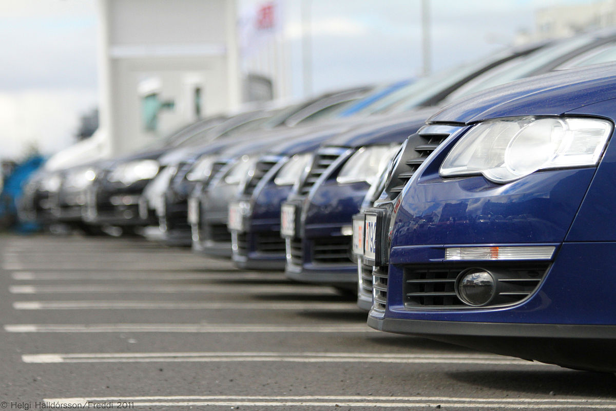 Red Flags to Look for When Buying Used Cars for Sale
