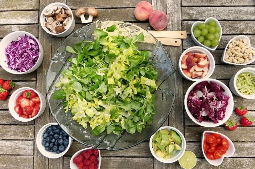 salad-fruit-berry-healthy-vitamins